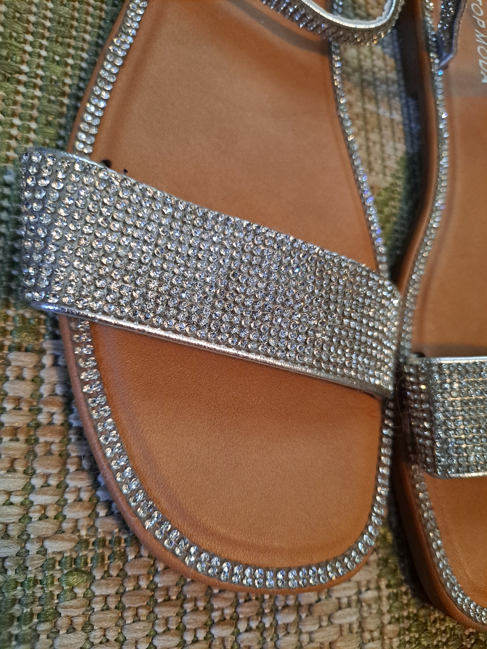 TOP Moda Blingy Silver Rhinestone Flat Sandals - Picture 4 of 6